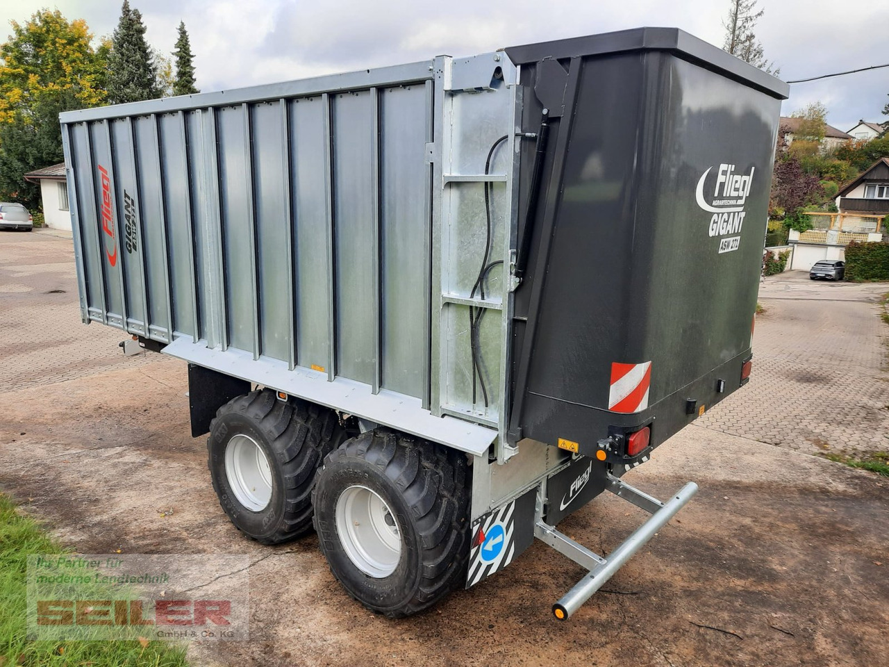 Fliegl ASW 271 C FOX 40m³ Franken-Renner - Autochargeuse: photos 3 Fliegl ASW 271 C FOX 40m³ Franken-Renner - Autochargeuse: photos 3