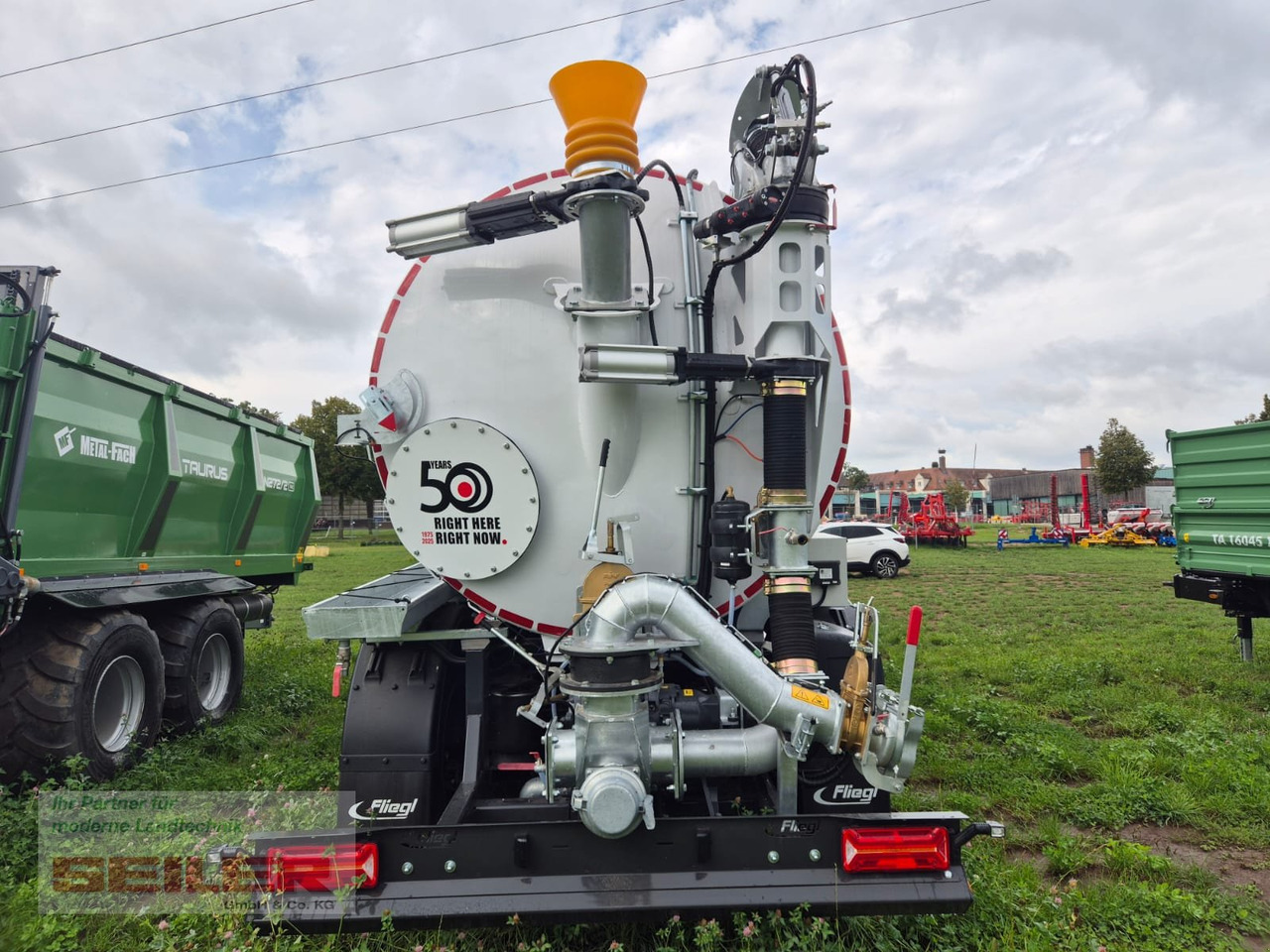 Fliegl STF 30.000 Truck-Line Dreiachs Zubringerfass - Tonne à lisier: photos 4 Fliegl STF 30.000 Truck-Line Dreiachs Zubringerfass - Tonne à lisier: photos 4