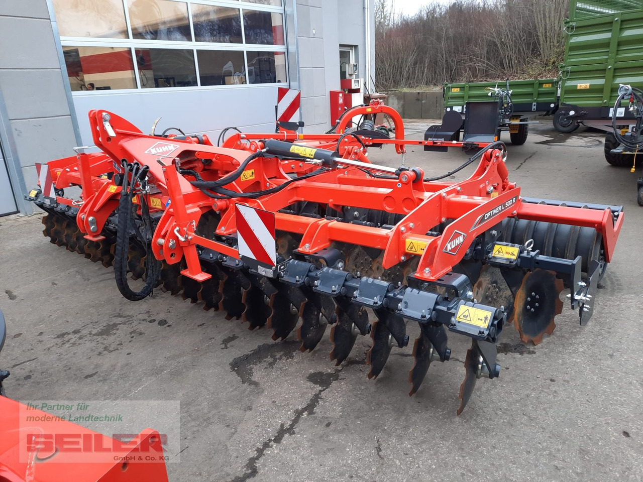 Kuhn Optimer L 500 R T-Liner - Cover crop: photos 1 Kuhn Optimer L 500 R T-Liner - Cover crop: photos 1