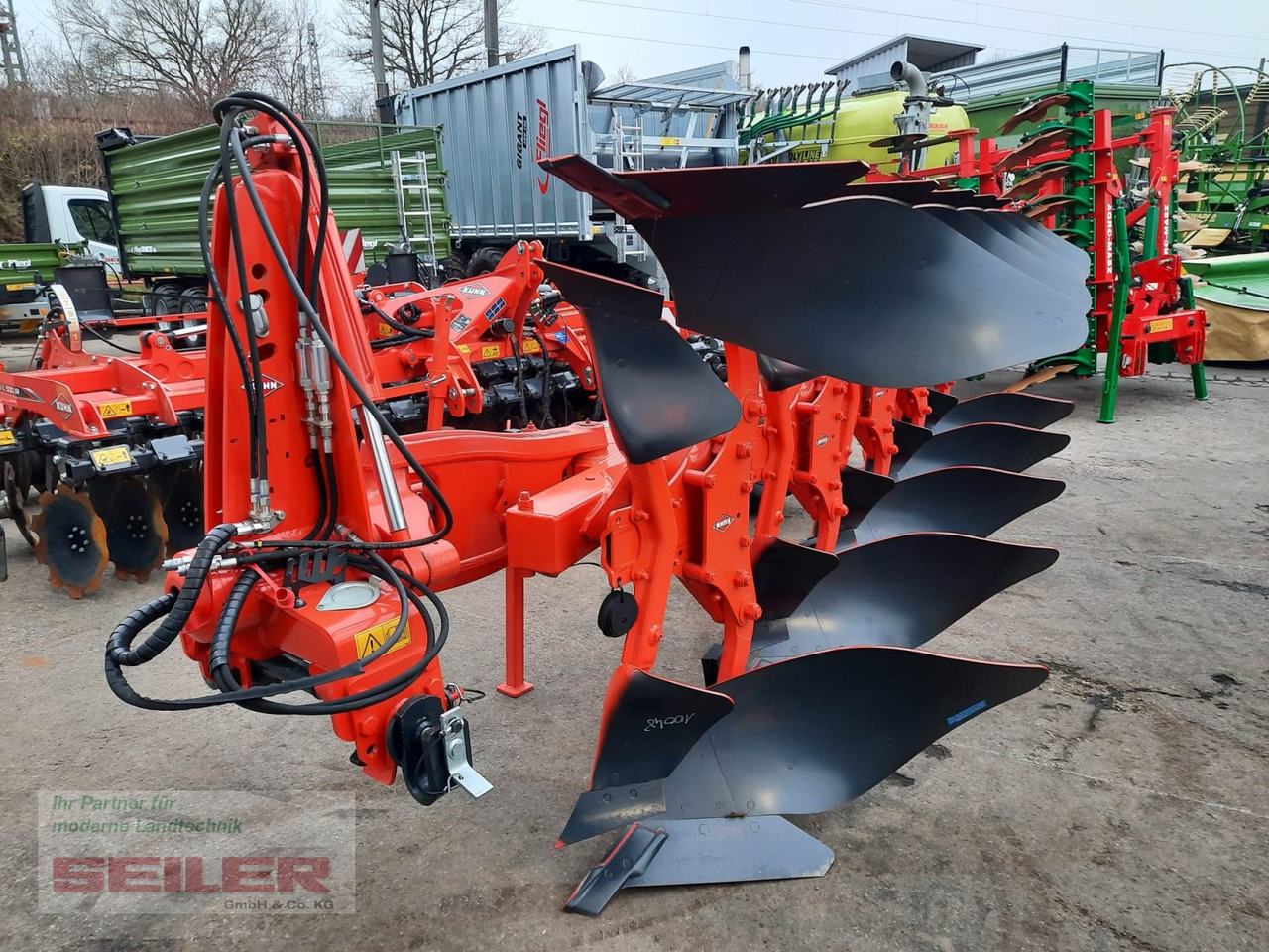 Kuhn Vari-Master 153T LPo 5-Schar - Charrue: photos 1 Kuhn Vari-Master 153T LPo 5-Schar - Charrue: photos 1