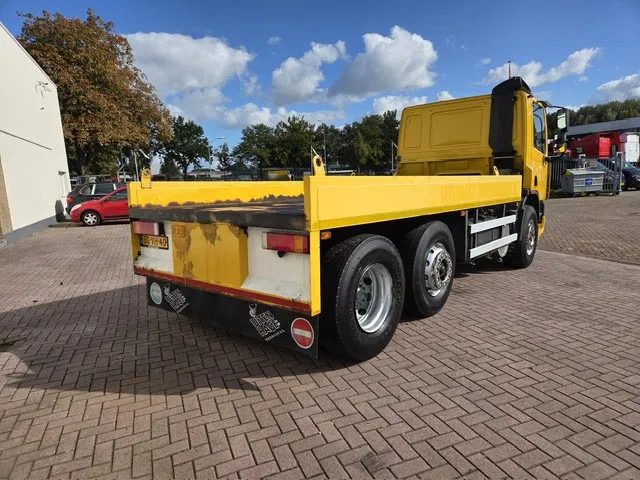 DAF CF 75.250 6x2 Euro 2 Automatic NL-Truck Original KM'S - Châssis cabine: photos 4 DAF CF 75.250 6x2 Euro 2 Automatic NL-Truck Original KM'S - Châssis cabine: photos 4
