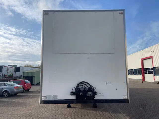 Kögel DISK BRAKE 7CM FRIGO BOX - Semi-remorque fourgon: photos 2 Kögel DISK BRAKE 7CM FRIGO BOX - Semi-remorque fourgon: photos 2