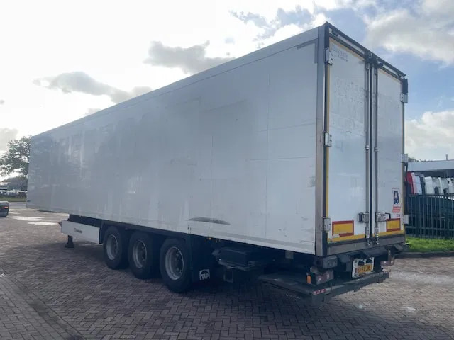 Krone CARRIER VECTOR 1950 3 AXELS - Semi-remorque frigorifique: photos 4 Krone CARRIER VECTOR 1950 3 AXELS - Semi-remorque frigorifique: photos 4