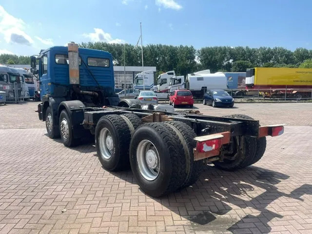 MAN 32.403 8x4 chassis Manual Full Steel - Châssis cabine: photos 4 MAN 32.403 8x4 chassis Manual Full Steel - Châssis cabine: photos 4