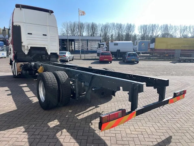 MAN TGA 18.460 Euro 3 Manual-gear Retarder - Châssis cabine: photos 5 MAN TGA 18.460 Euro 3 Manual-gear Retarder - Châssis cabine: photos 5