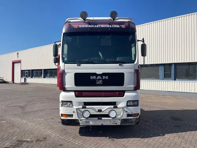 MAN TGA 18.460 Euro 3 Manual-gear Retarder - Châssis cabine: photos 2 MAN TGA 18.460 Euro 3 Manual-gear Retarder - Châssis cabine: photos 2