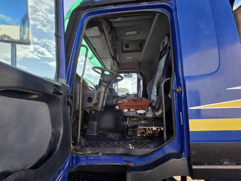 Camion benne Mercedes-Benz Actros 4143 8X4 TIPPER (THREE PEDALS): photos 8