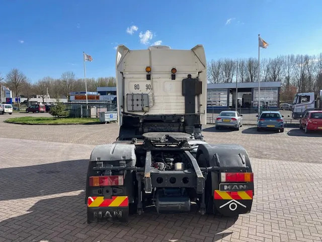 MAN 19.463 6 Cilinder Manual pomp EURO 2 - Tracteur routier: photos 4 MAN 19.463 6 Cilinder Manual pomp EURO 2 - Tracteur routier: photos 4
