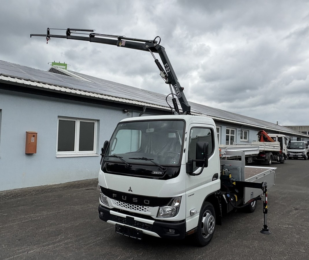 FUSO 3S15 Alu Pritsche 2.80m Ladekran Funk! sofort ve - Camion grue: photos 1 FUSO 3S15 Alu Pritsche 2.80m Ladekran Funk! sofort ve - Camion grue: photos 1