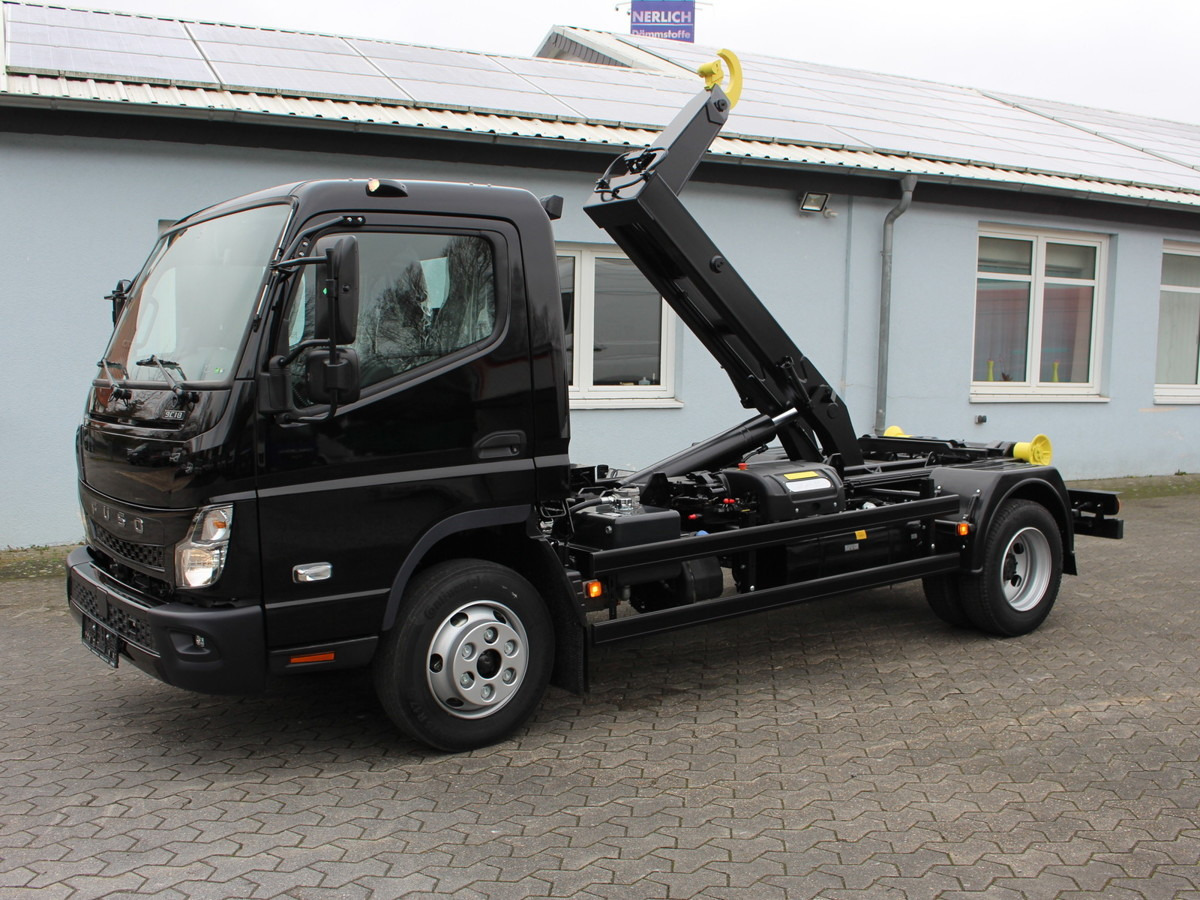 FUSO Canter FUSO 9C18 Duonic City Abrollkipper Black - Camion ampliroll, Camion grue: photos 1 FUSO Canter FUSO 9C18 Duonic City Abrollkipper Black - Camion ampliroll, Camion grue: photos 1
