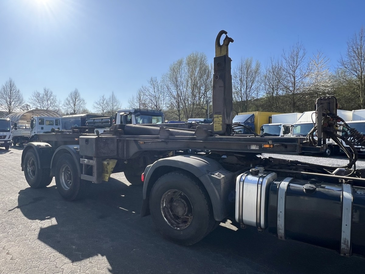 SHL20 Abrollkipper Hyva 30.65.SK1 Knick/Tele - Semi-remorque porte-conteneur/ Caisse mobile: photos 4 SHL20 Abrollkipper Hyva 30.65.SK1 Knick/Tele - Semi-remorque porte-conteneur/ Caisse mobile: photos 4