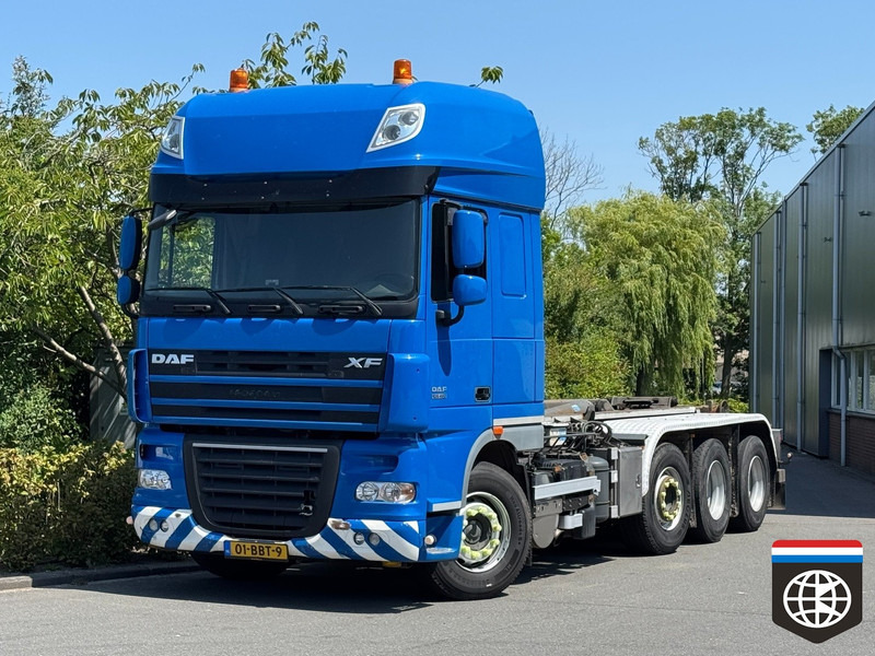 DAF XF 105.460 8X2/4 - 30t hooklift - CLEAN HOLLAND TRUCK - Camion ampliroll: photos 1 DAF XF 105.460 8X2/4 - 30t hooklift - CLEAN HOLLAND TRUCK - Camion ampliroll: photos 1