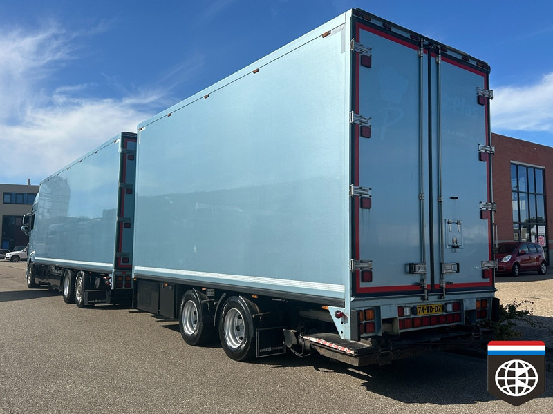 DAF XF 460 FAN FRIGO COMBI - SPECIAL showtruck - TRS - TAILLIFT - Camion frigorifique: photos 5 DAF XF 460 FAN FRIGO COMBI - SPECIAL showtruck - TRS - TAILLIFT - Camion frigorifique: photos 5