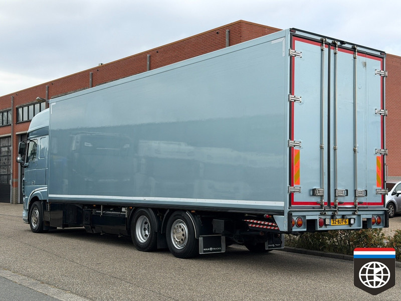 DAF XF 460 FAN TAIL LIFT / TRS / NIGHT A/C / RACING TEAM / CAMPER - Camion frigorifique: photos 4 DAF XF 460 FAN TAIL LIFT / TRS / NIGHT A/C / RACING TEAM / CAMPER - Camion frigorifique: photos 4
