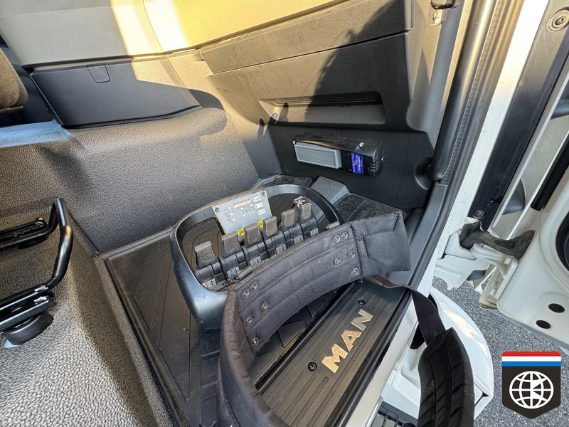 MAN TGX 26 470 PALLFINGER 19 - RETARDER - concoustaat - Camion grue: photos 5 MAN TGX 26 470 PALLFINGER 19 - RETARDER - concoustaat - Camion grue: photos 5