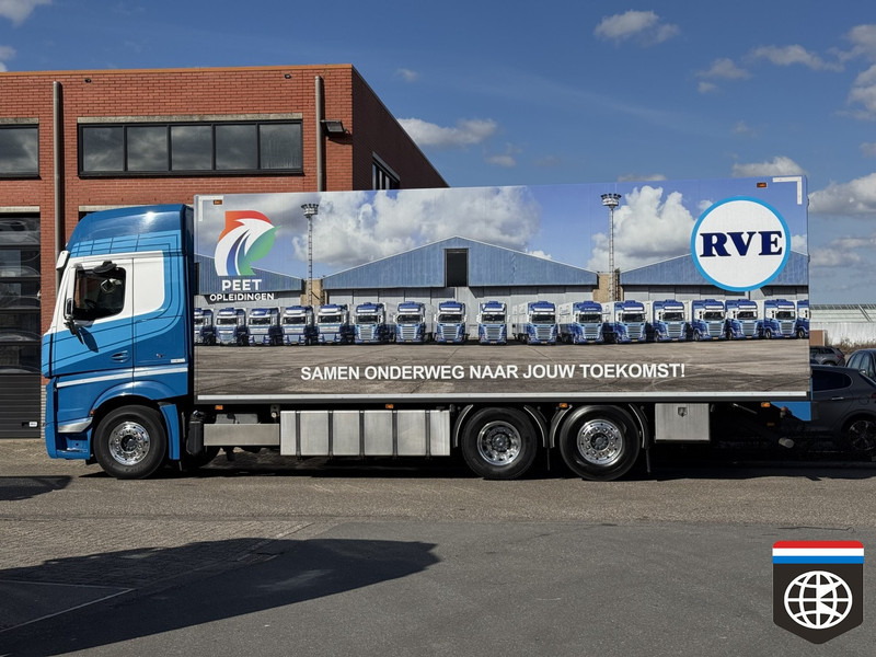 Mercedes-Benz ACTROS 2551 L * RETARDER * TRS ICELAND * NEW TYRES - Camion frigorifique: photos 4 Mercedes-Benz ACTROS 2551 L * RETARDER * TRS ICELAND * NEW TYRES - Camion frigorifique: photos 4