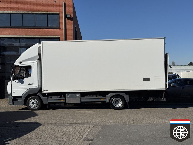 Mercedes-Benz ATEGO 818 L - DEEPFREEZER -30oCj - TAIL LIFT - Camion frigorifique: photos 4 Mercedes-Benz ATEGO 818 L - DEEPFREEZER -30oCj - TAIL LIFT - Camion frigorifique: photos 4