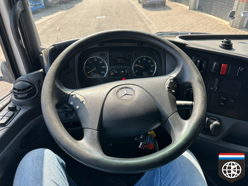 Camion à rideaux coulissants Mercedes-Benz AXOR 1833 TAIL LIFT - MANUAL GEARBOX: photos 14