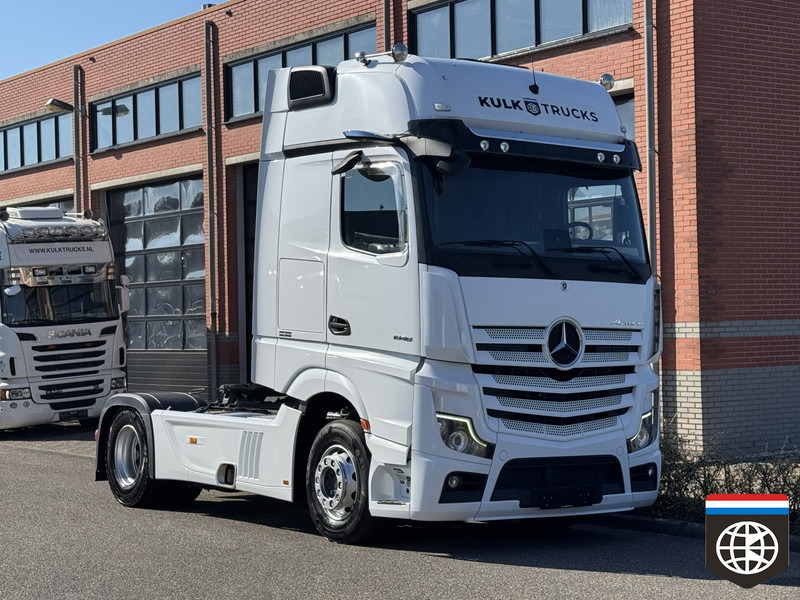 Crédit-bail de Mercedes-Benz ACTROS 1848 Gigaspace ** LIMITED EDITION**  / FULL SPOILER / 2x TANK / NIGHT ac / Mercedes-Benz ACTROS 1848 Gigaspace ** LIMITED EDITION**  / FULL SPOILER / 2x TANK / NIGHT ac /: photos 10