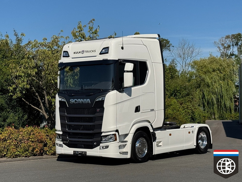 Scania 590 S King of the Road - FULL AIR - NEW - Tracteur routier: photos 1 Scania 590 S King of the Road - FULL AIR - NEW - Tracteur routier: photos 1