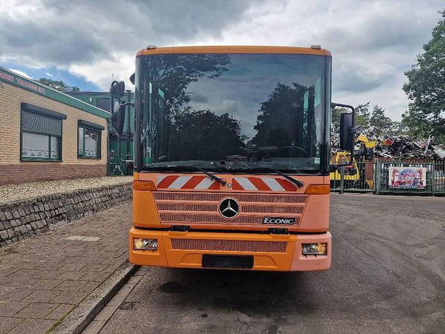 Mercedes-Benz Econic 2628 - Camion: photos 2 Mercedes-Benz Econic 2628 - Camion: photos 2
