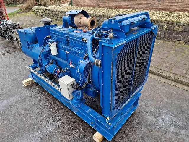 DAF 1160 Generator MX 250 MB4 - Groupe électrogène: photos 4 DAF 1160 Generator MX 250 MB4 - Groupe électrogène: photos 4