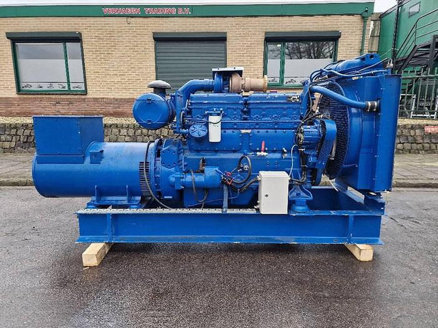 DAF 1160 Generator MX 250 MB4 - Groupe électrogène: photos 1 DAF 1160 Generator MX 250 MB4 - Groupe électrogène: photos 1