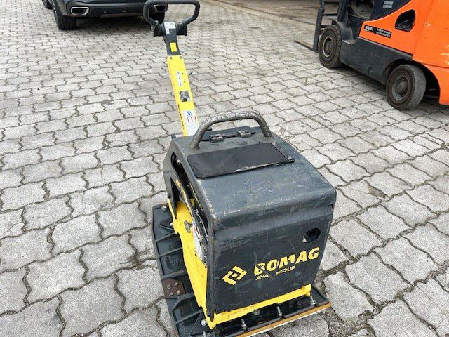 BOMAG BPR 35/60 D, Rüttler, Stampfer, Hatz, Neuwertig - Plaque vibrante: photos 3 BOMAG BPR 35/60 D, Rüttler, Stampfer, Hatz, Neuwertig - Plaque vibrante: photos 3