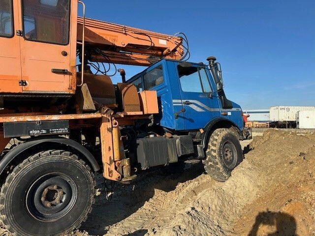 Unimog U 1450 4x4, Zug & Bergwinde, Kran, Greifer, AH - Engins de chantier: photos 2 Unimog U 1450 4x4, Zug & Bergwinde, Kran, Greifer, AH - Engins de chantier: photos 2
