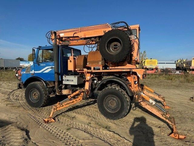 Unimog U 1450 4x4, Zug & Bergwinde, Kran, Greifer, AH - Engins de chantier: photos 5 Unimog U 1450 4x4, Zug & Bergwinde, Kran, Greifer, AH - Engins de chantier: photos 5
