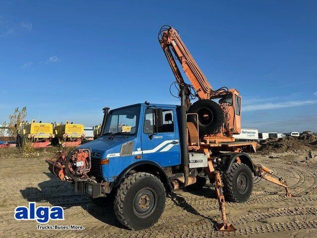 Unimog U 1450 4x4, Zug & Bergwinde, Kran, Greifer, AH - Engins de chantier: photos 1 Unimog U 1450 4x4, Zug & Bergwinde, Kran, Greifer, AH - Engins de chantier: photos 1