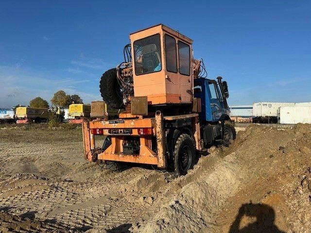 Unimog U 1450 4x4, Zug & Bergwinde, Kran, Greifer, AH - Engins de chantier: photos 3 Unimog U 1450 4x4, Zug & Bergwinde, Kran, Greifer, AH - Engins de chantier: photos 3