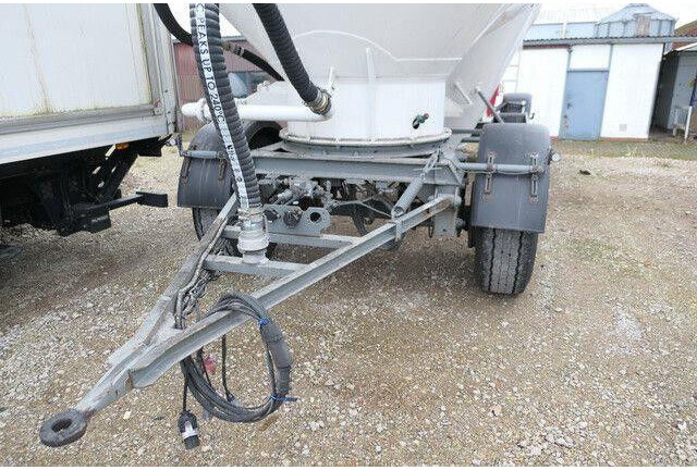 Feldbinder H.EUT 31.2, 31m³, 3 Domdeckel, Alu-Felgen, Luft - Remorque citerne: photos 2 Feldbinder H.EUT 31.2, 31m³, 3 Domdeckel, Alu-Felgen, Luft - Remorque citerne: photos 2