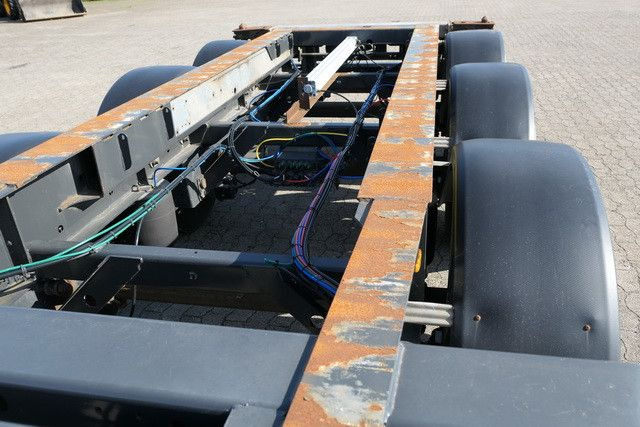 Fliegl SDS 380 SDS01, 20/30 & 40 Fuß Container, BPW - Semi-remorque porte-conteneur/ Caisse mobile: photos 4 Fliegl SDS 380 SDS01, 20/30 & 40 Fuß Container, BPW - Semi-remorque porte-conteneur/ Caisse mobile: photos 4