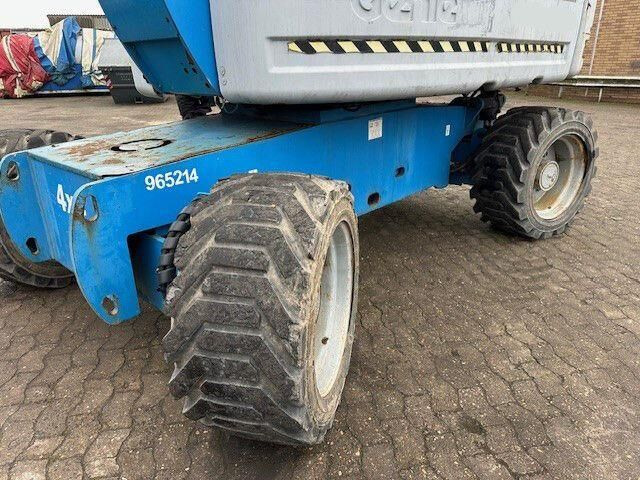 Genie Z 80/60, Arbeitshöhe 25,77m., Allrad, Gelände - Nacelle articulée: photos 3 Genie Z 80/60, Arbeitshöhe 25,77m., Allrad, Gelände - Nacelle articulée: photos 3