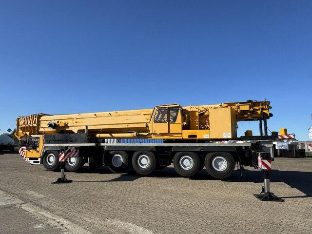 Grove GMK6300 300/330 Tonnen, Wippspitze, TOP-Zustand - Grue tout-terrain: photos 4 Grove GMK6300 300/330 Tonnen, Wippspitze, TOP-Zustand - Grue tout-terrain: photos 4