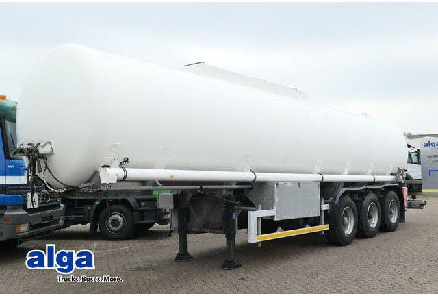 Kässbohrer STH 34/10-24/Tank 34.000 ltr./Unterbefüll./Pumpe - Semi-remorque citerne: photos 1 Kässbohrer STH 34/10-24/Tank 34.000 ltr./Unterbefüll./Pumpe - Semi-remorque citerne: photos 1