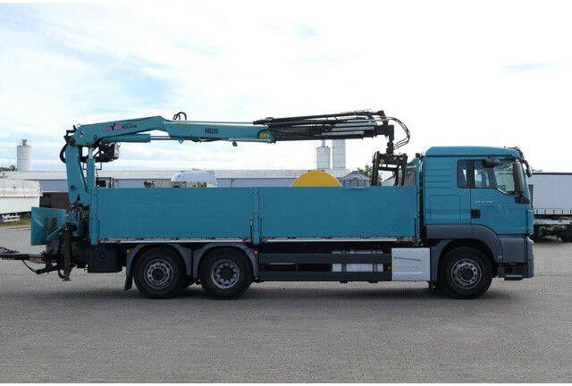 MAN 26.440 TGS BL 6x2, Hyva HB230 E4, Lenk-Lift - Camion plateau: photos 3 MAN 26.440 TGS BL 6x2, Hyva HB230 E4, Lenk-Lift - Camion plateau: photos 3