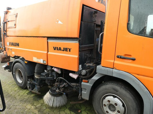 Mercedes-Benz 1018 Atego 4x2, Faun VIAJET 5R, Klima, 73tkm - Balayeuse de voirie: photos 2 Mercedes-Benz 1018 Atego 4x2, Faun VIAJET 5R, Klima, 73tkm - Balayeuse de voirie: photos 2