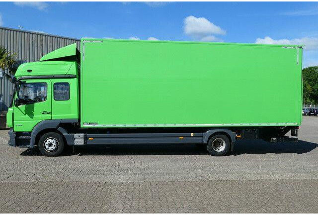 Mercedes-Benz 1023 L Atego 4x2, Schlafkabine, AHK, LBW, Möbel - Camion fourgon: photos 2 Mercedes-Benz 1023 L Atego 4x2, Schlafkabine, AHK, LBW, Möbel - Camion fourgon: photos 2