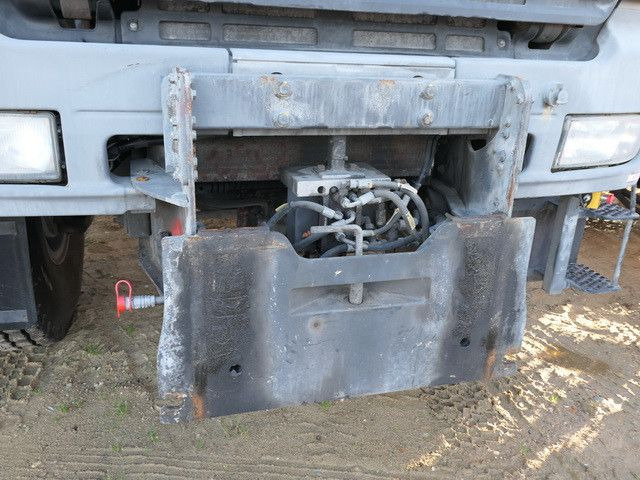 Mercedes-Benz 2035 AK Actros 4x4, Kehrmaschine Schmidt, Allrad - Balayeuse de voirie: photos 5 Mercedes-Benz 2035 AK Actros 4x4, Kehrmaschine Schmidt, Allrad - Balayeuse de voirie: photos 5