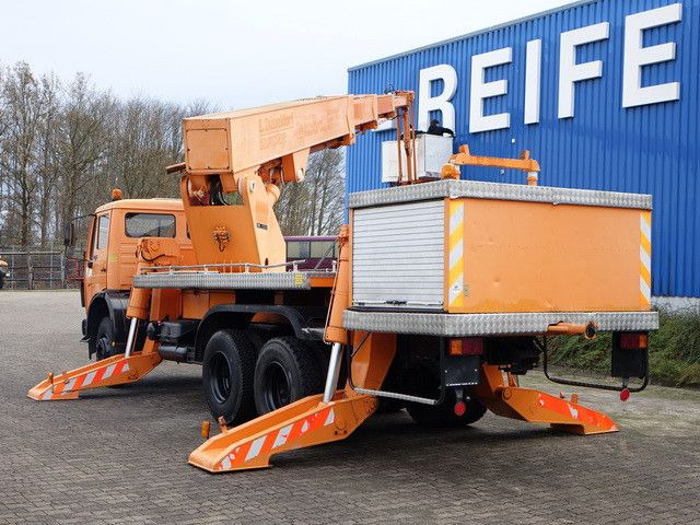 Mercedes-Benz 2222 6x4, Ruthmann, 28m³, 3. Sitz, Blattfederung - Camion avec nacelle: photos 5 Mercedes-Benz 2222 6x4, Ruthmann, 28m³, 3. Sitz, Blattfederung - Camion avec nacelle: photos 5