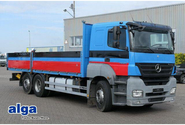 Mercedes-Benz 2536 L Axor 6x2, Gerüstbau, Liftachse, AHK,Klima - Camion plateau: photos 1 Mercedes-Benz 2536 L Axor 6x2, Gerüstbau, Liftachse, AHK,Klima - Camion plateau: photos 1
