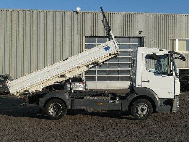 Mercedes-Benz 818 K Atego 4x2, Meiller, AHK, 3. Sitz, 168tkm. - Camion benne: photos 3 Mercedes-Benz 818 K Atego 4x2, Meiller, AHK, 3. Sitz, 168tkm. - Camion benne: photos 3
