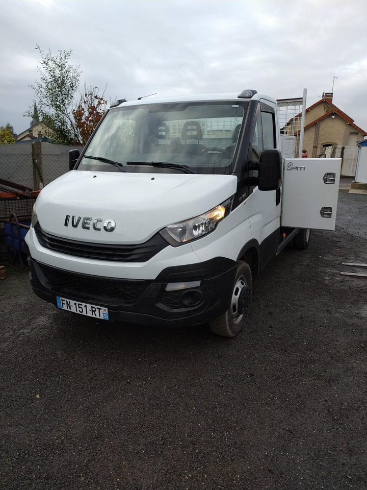 IVECO Daily 35 15 D - Camion benne: photos 1 IVECO Daily 35 15 D - Camion benne: photos 1