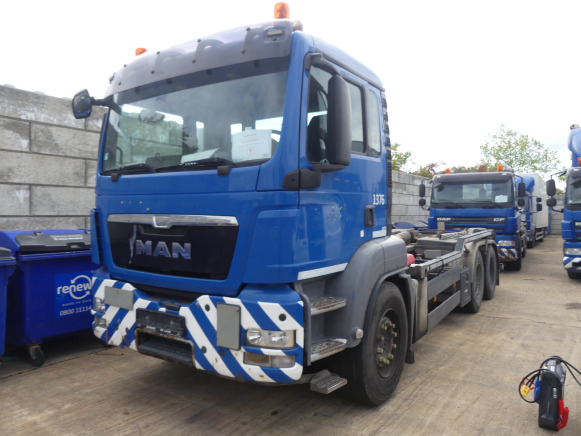 REF:1376 - Camion porte-container MAN TGS (2014-573.144 km) - Camion ampliroll: photos 1 REF:1376 - Camion porte-container MAN TGS (2014-573.144 km) - Camion ampliroll: photos 1
