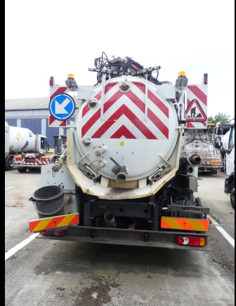 REF:19354 - Camion hydrocureur Renault Midlum 220DXI (2011-45.241 km) - Camion hydrocureur: photos 5 REF:19354 - Camion hydrocureur Renault Midlum 220DXI (2011-45.241 km) - Camion hydrocureur: photos 5