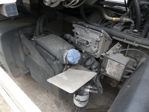 REF:5474 - Camion poubelle Renault Access (VIN: SEG1930BL5BD17874) - Benne à ordures ménagères: photos 4 REF:5474 - Camion poubelle Renault Access (VIN: SEG1930BL5BD17874) - Benne à ordures ménagères: photos 4