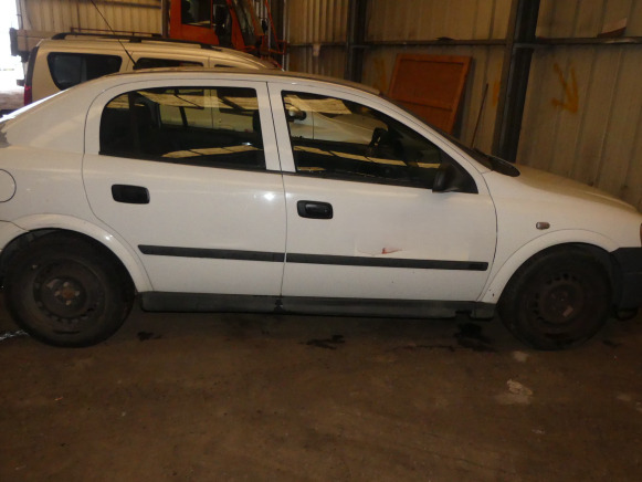 REF:JGN449 - Voiture Opel Astra 1,7 Dti (2003-129.196 km) - Voiture: photos 3 REF:JGN449 - Voiture Opel Astra 1,7 Dti (2003-129.196 km) - Voiture: photos 3
