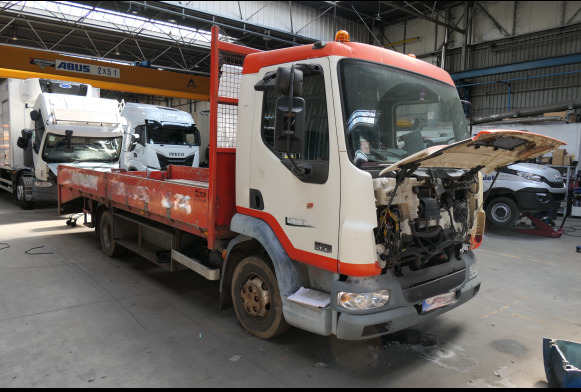 REF:imat : 1-GEM-292 - Camion plateau DAF LF45 (2002-326.743 km) - Camion plateau: photos 2 REF:imat : 1-GEM-292 - Camion plateau DAF LF45 (2002-326.743 km) - Camion plateau: photos 2